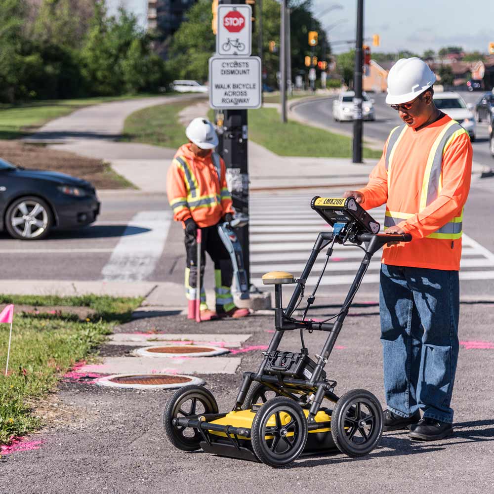 lmx200-utility-locating-gpr-system-a3643-1000x1000